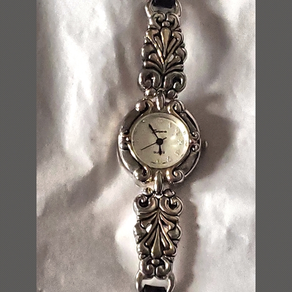 Vintage Geneva Watch main image 4